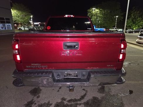 Used 2017 GMC Sierra 1500 SLE w/ SLE Value Package AWD/4WD image 4