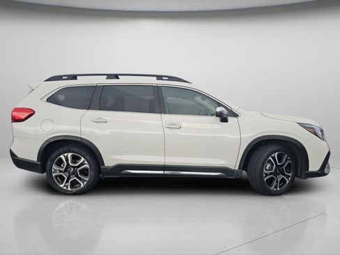 Used 2023 Subaru Ascent Touring image 11