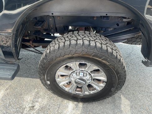 Used 2017 Ford F350 XLT AWD/4WD image 4