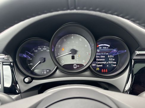 New 2026 Porsche Macan S image 17