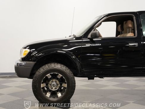 Used 1998 Toyota Tacoma 4x4 w/ SR5 Package image 23