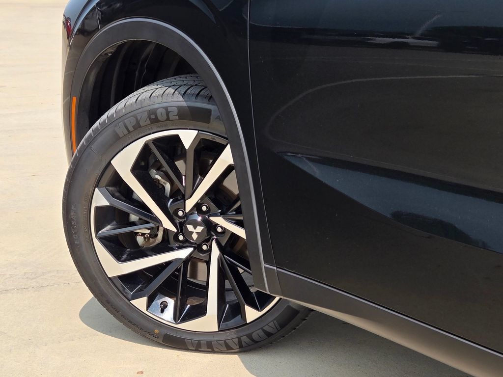Used 2023 Mitsubishi Outlander SE FWD image 34
