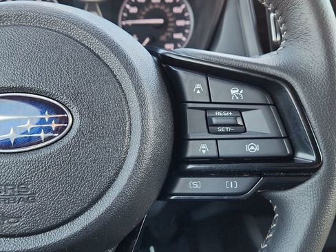 Used 2025 Subaru Forester Premium AWD/4WD image 39