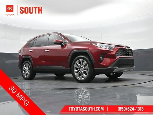 Used 2020 Toyota RAV4 Limited w/ Limited Grade Weather Package FWD image 41