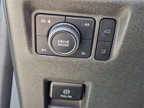 Used 2025 Ford Expedition Max Platinum image 29