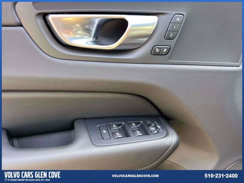 Used 2025 Volvo XC60 B5 Core w/ Protection Package Premier image 16