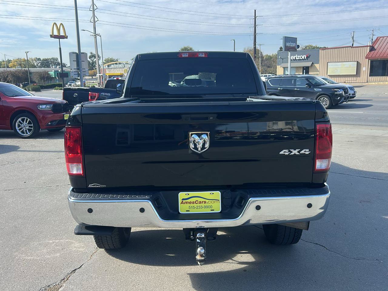 Used 2017 RAM 2500 Tradesman w/ Chrome Appearance Group AWD/4WD image 4