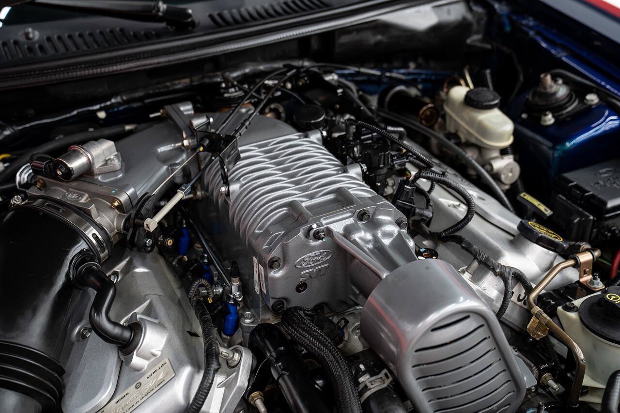 Used 2004 Ford Mustang Cobra RWD image 18