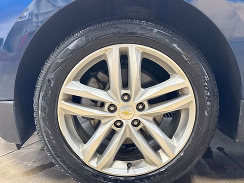 Used 2020 Chevrolet Equinox Premier image 31