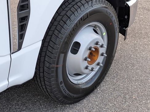 New 2026 Ford F350 XL w/ XL Chrome Package image 11