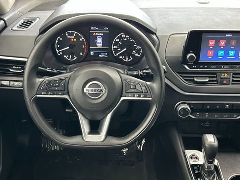 Used 2022 Nissan Altima 2.5 S image 13