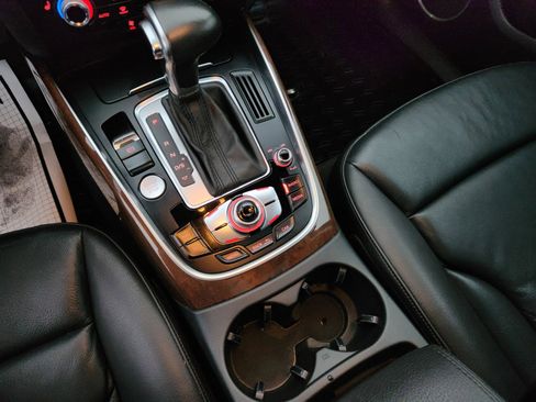 Used 2015 Audi Q5 2.0T Premium Plus w/ Technology Package image 12