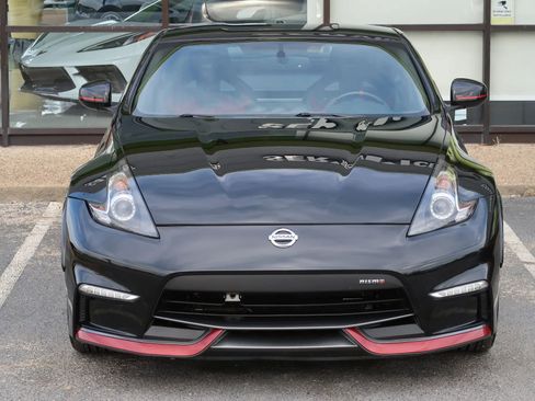 Used 2019 Nissan 370Z NISMO image 4