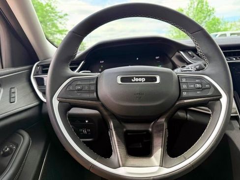 Certified 2022 Jeep Grand Cherokee Limited 4xe AWD/4WD image 22