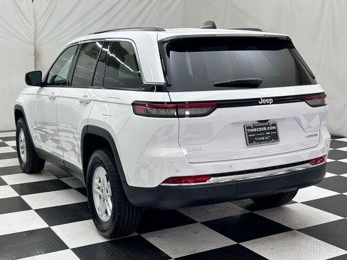 New 2025 Jeep Grand Cherokee Laredo w/ Trailer Tow Package image 6