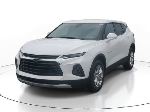 Used 2021 Chevrolet Blazer LT FWD image 2