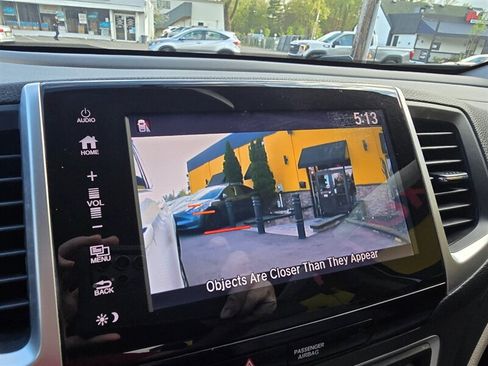 Used 2017 Honda Pilot EX-L image 9