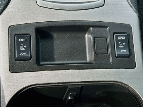 Used 2012 Subaru Outback 2.5i Premium AWD/4WD image 23