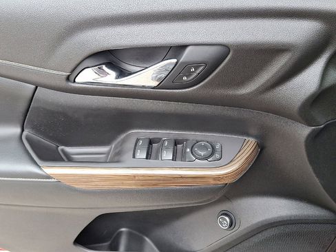 Used 2020 GMC Acadia SLE w/ Driver Convenience Package image 10