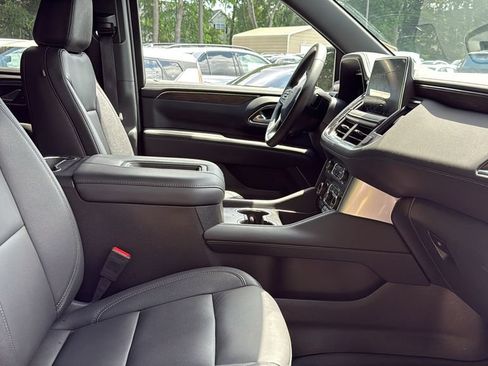 Used 2024 Chevrolet Tahoe Z71 AWD/4WD image 9