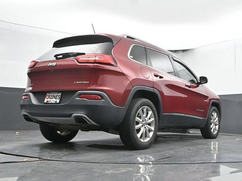 Used 2015 Jeep Cherokee Limited w/ Luxury Group AWD/4WD image 21