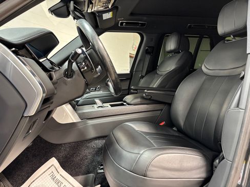 Used 2025 Land Rover Range Rover SE AWD/4WD image 23