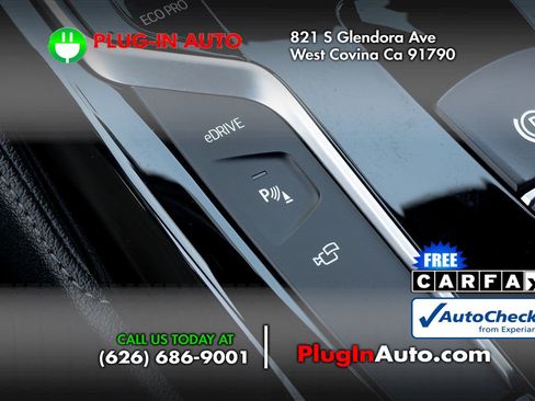 Used 2019 BMW 530e xDrive w/ Premium Package AWD/4WD image 26