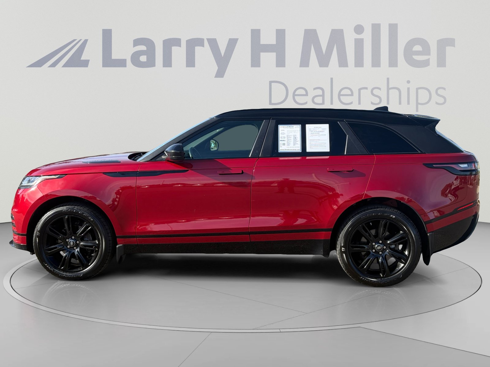 Used 2020 Land Rover Range Rover Velar R-Dynamic S AWD/4WD image 3