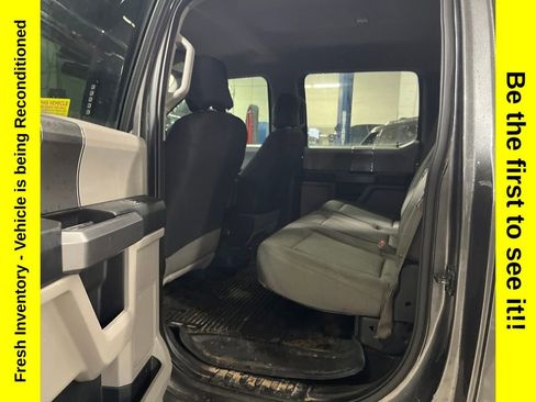 Used 2015 Ford F150 XLT w/ Equipment Group 302A Luxury image 22