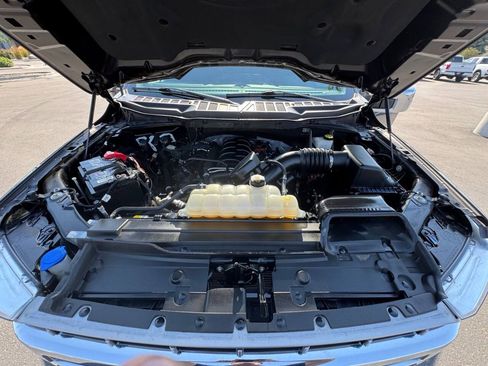 Used 2023 Ford F150 Lariat AWD/4WD image 38