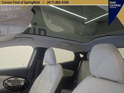 Used 2022 Ford Mustang Mach-E Premium AWD/4WD image 22