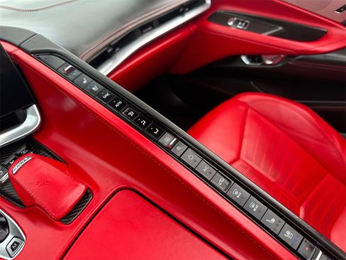 Used 2022 Chevrolet Corvette Stingray Premium Conv w/ Z51 Performance Package image 20