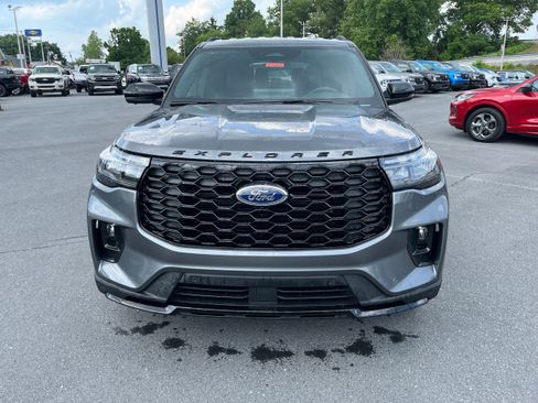 New 2026 Ford Explorer ST-Line AWD/4WD image 3