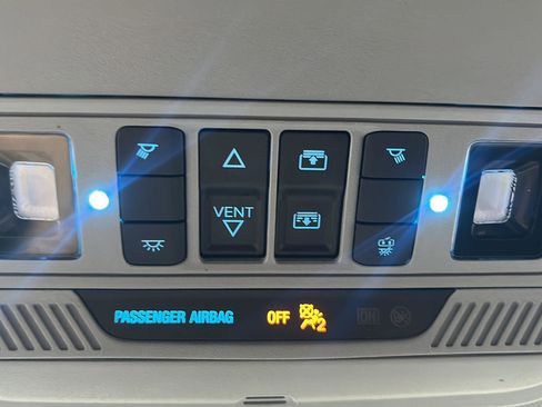 Used 2023 Ford Explorer XLT w/ Equipment Group 202A image 16