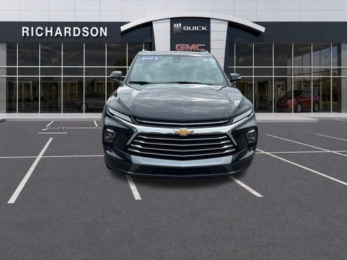 Used 2023 Chevrolet Blazer Premier w/ Enhanced Convenience Package FWD image 9