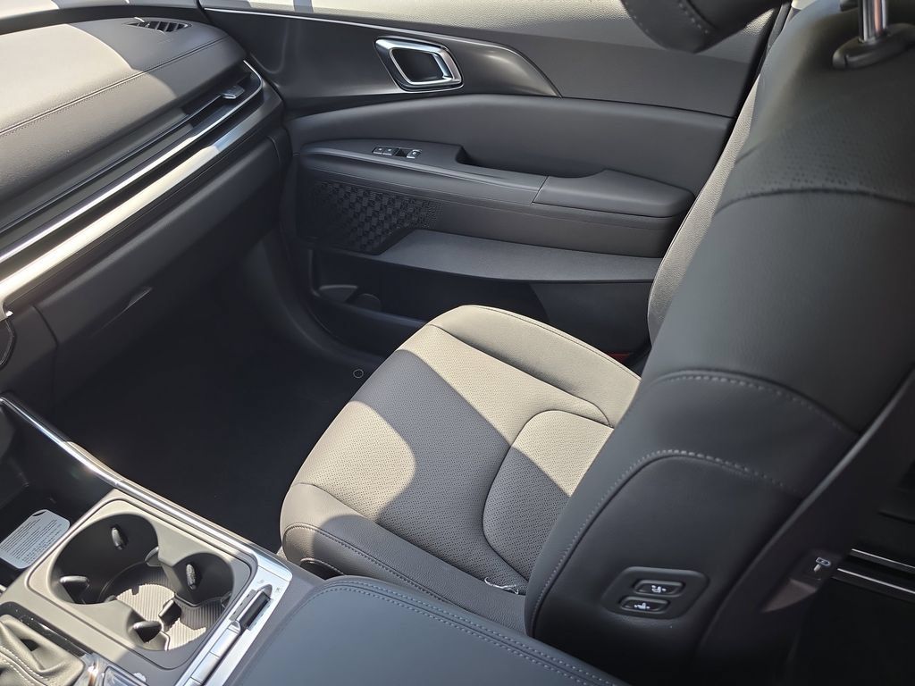 New 2026 Kia Carnival SX Prestige FWD image 16
