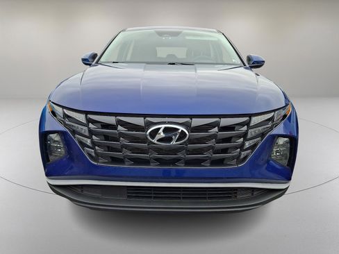 Used 2023 Hyundai Tucson SE image 3
