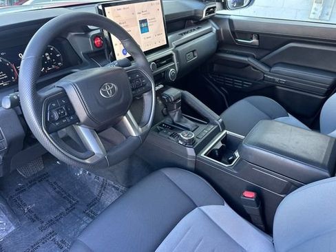 Used 2025 Toyota Tacoma TRD Off-Road image 11