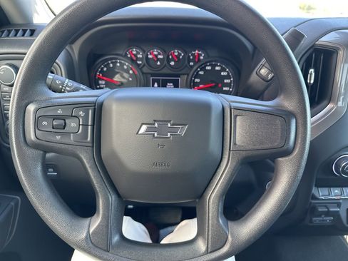 Used 2025 Chevrolet Silverado 1500 Custom Trail Boss w/ Turbomax Blackout Package image 11