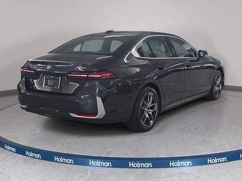 Used 2026 BMW 530i RWD image 7