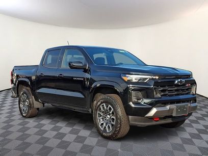 Used 2024 Chevrolet Colorado Z71 w/ Z71 Convenience Package 2