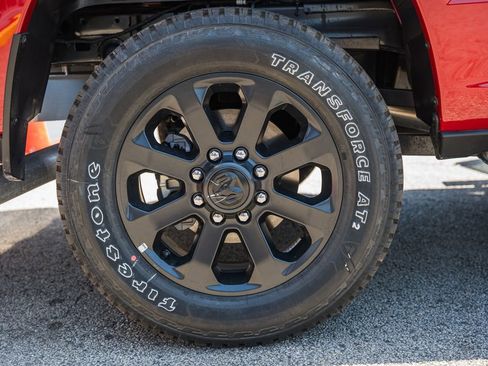New 2026 RAM 2500 Laramie AWD/4WD image 17