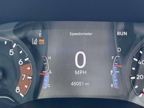 Used 2022 Jeep Compass Trailhawk w/ Trailhawk Convenience Group AWD/4WD image 23