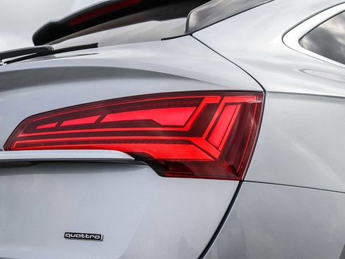 Used 2022 Audi Q5 2.0T Premium Plus image 10