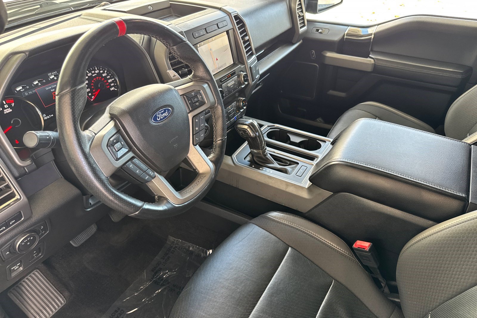 Used 2019 Ford F150 Raptor w/ Equipment Group 802A Luxury AWD/4WD image 11