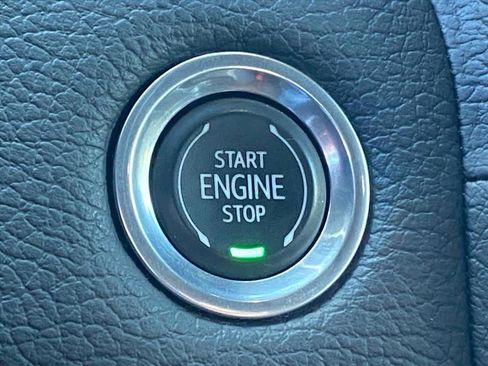 Used 2021 GMC Yukon XL Denali w/ LPO, Illumination Package image 21