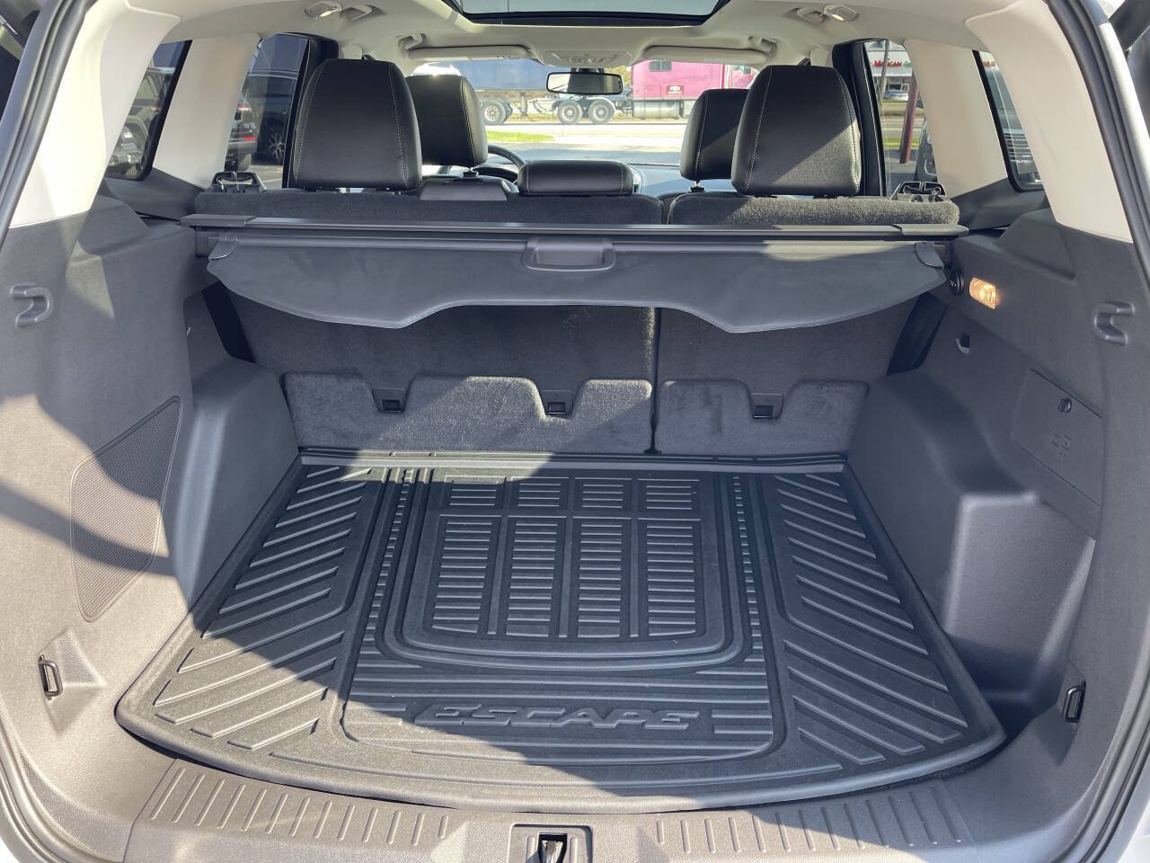 Used 2015 Ford Escape Titanium AWD/4WD image 5