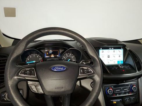 Used 2019 Ford Escape SE image 13