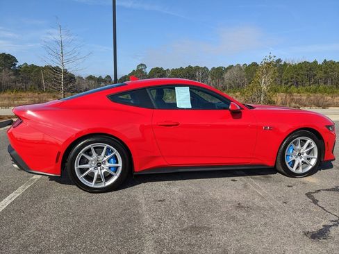 Used 2024 Ford Mustang GT Premium image 18