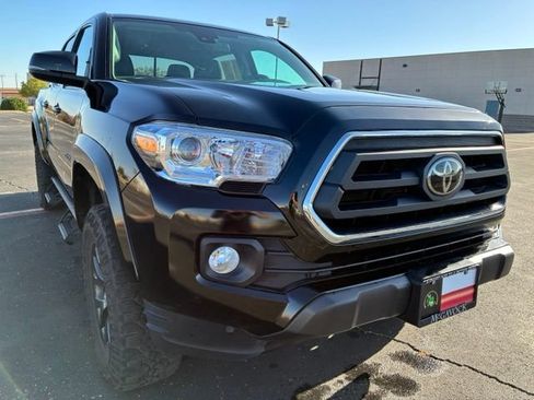 Used 2023 Toyota Tacoma SR5 w/ Technology Package AWD/4WD image 6